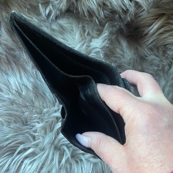 Authentic Gucci Wallet - Picture 3 of 9